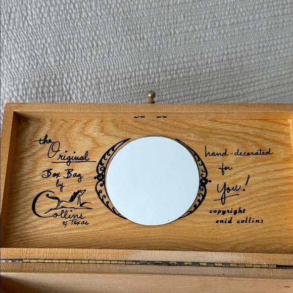 Enid Collin’s “People's Choice” Tan Elephant Design Women's Bag - Picture 2 of 12